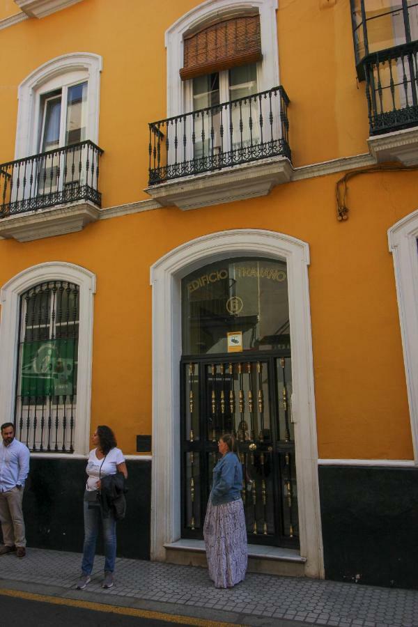 Apartamento Trajano Seville Ngoại thất bức ảnh
